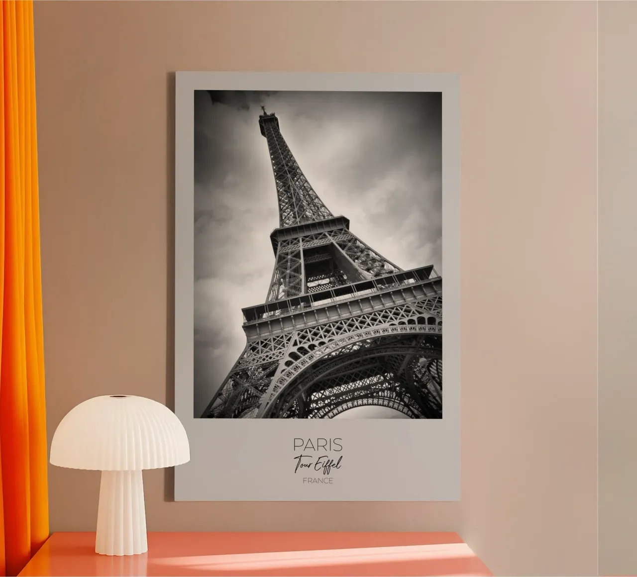 In focus: PARIS Eiffel Tower canvas by Melanie Viola