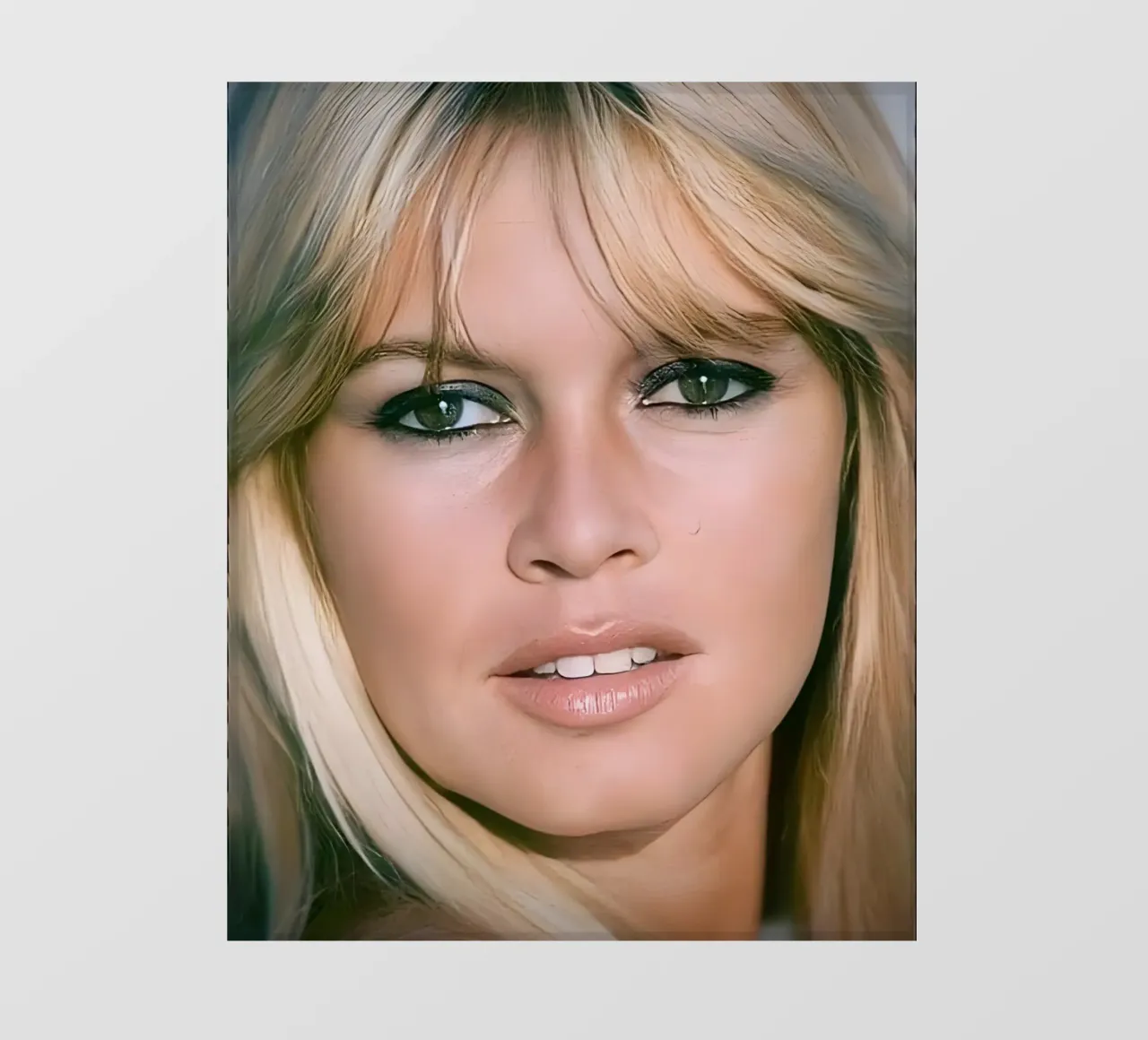 Frangetta e eyeliner telo in pvc da Galery Vintage