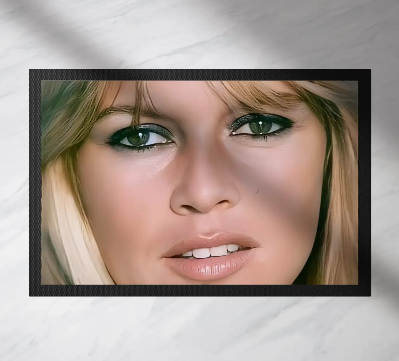 Frangetta e eyeliner zerbino da Galery Vintage