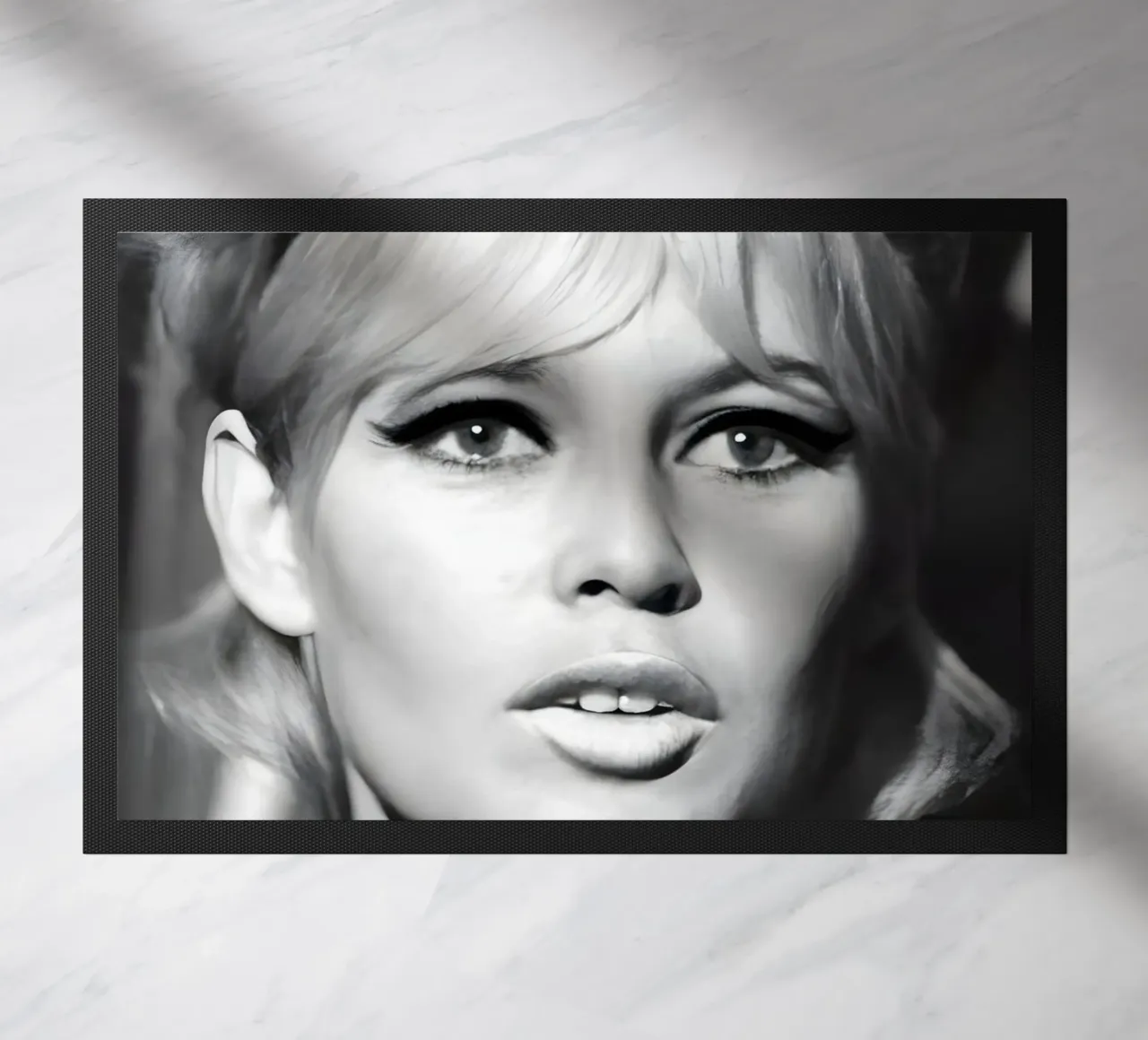 L'occhio di Brigitte zerbino da Galery Vintage