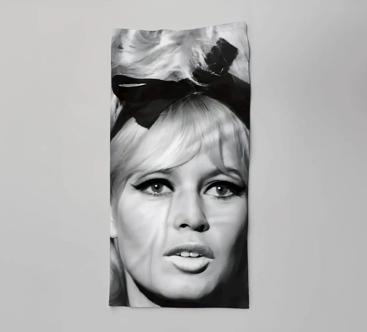 L'occhio di Brigitte asciugamano da bagno da Galery Vintage