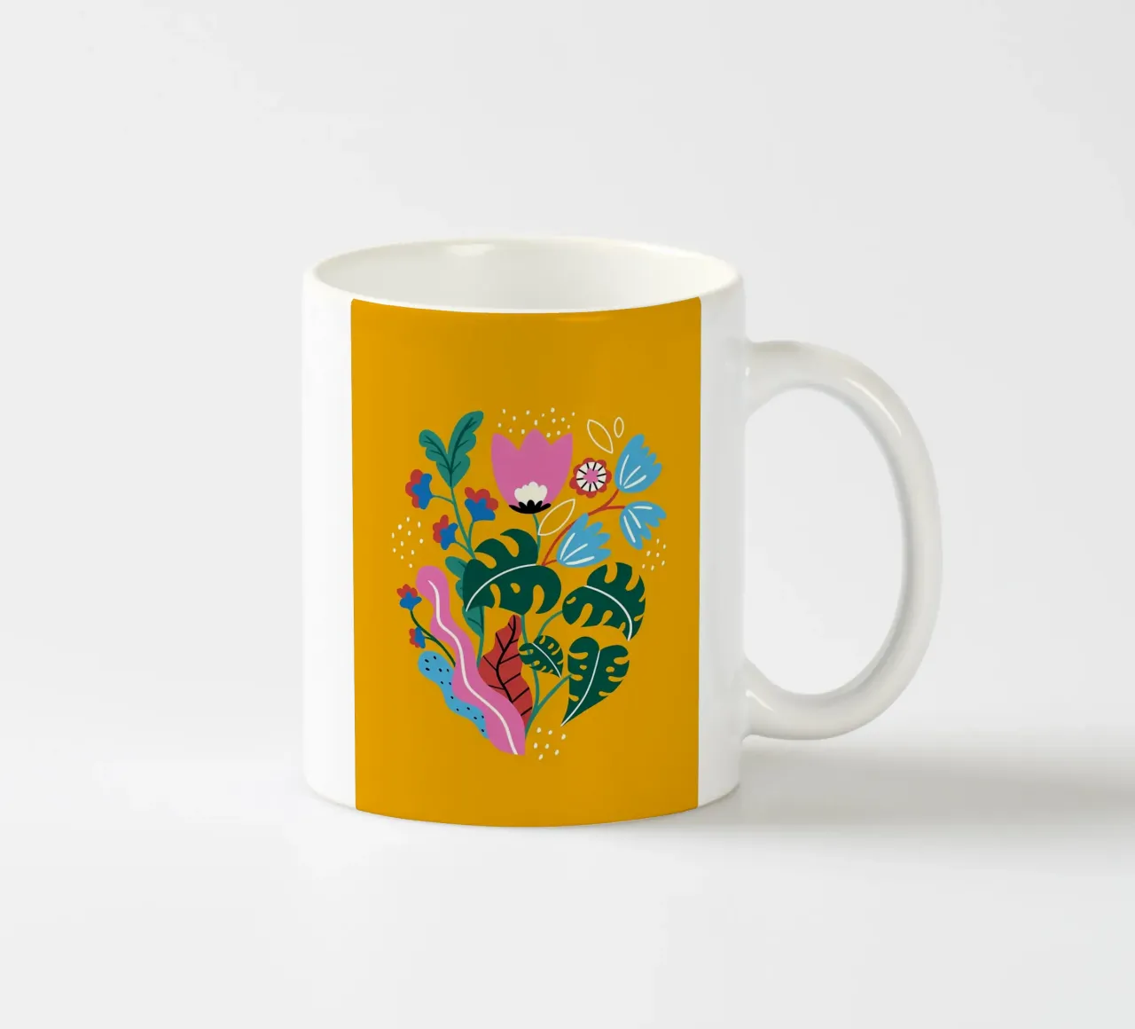 Fiori botanici gialli tazza in ceramica da Locquinn Fuller