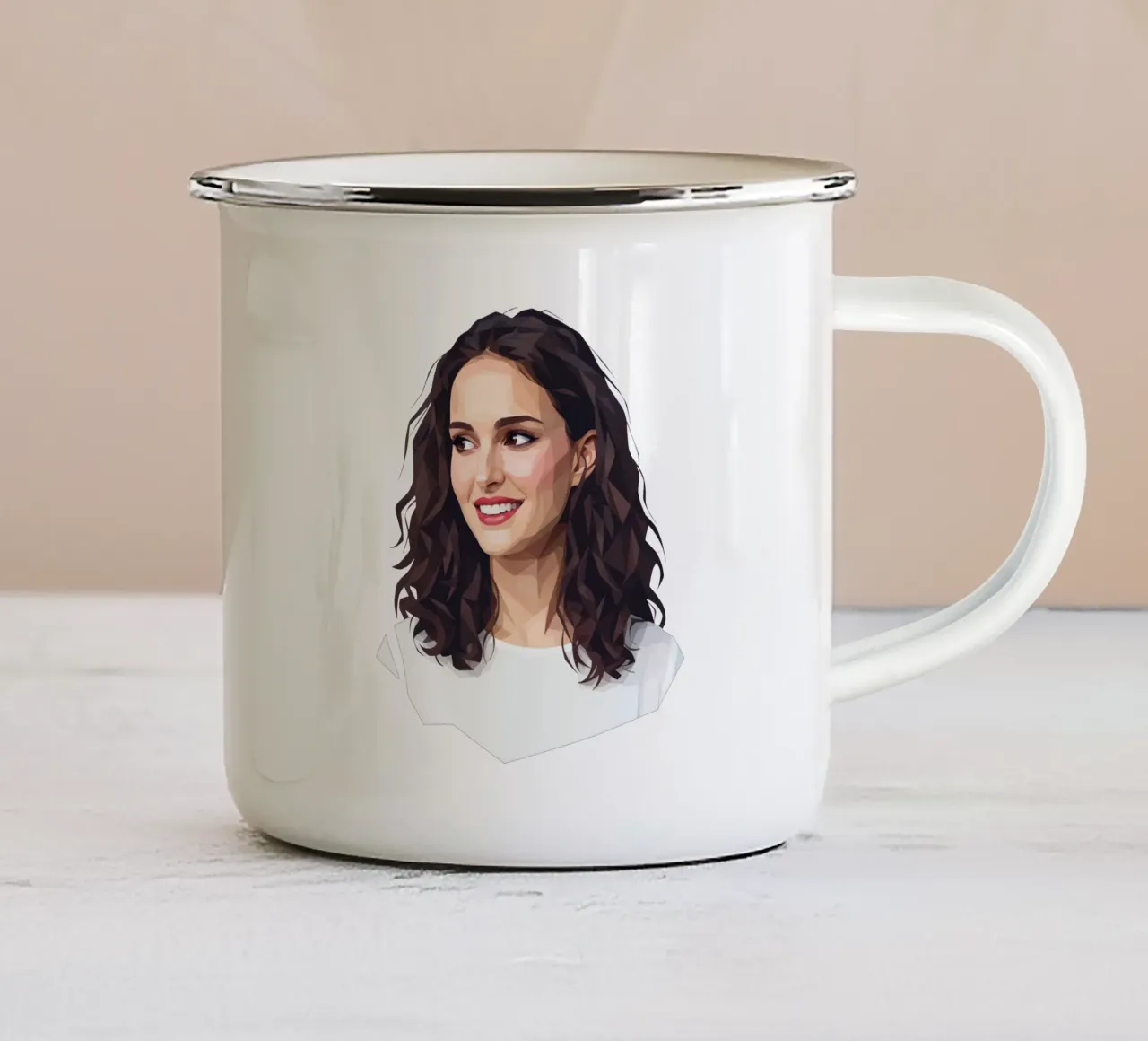 Natalie Portman Lowpoly tazza in smalto da Low Profile