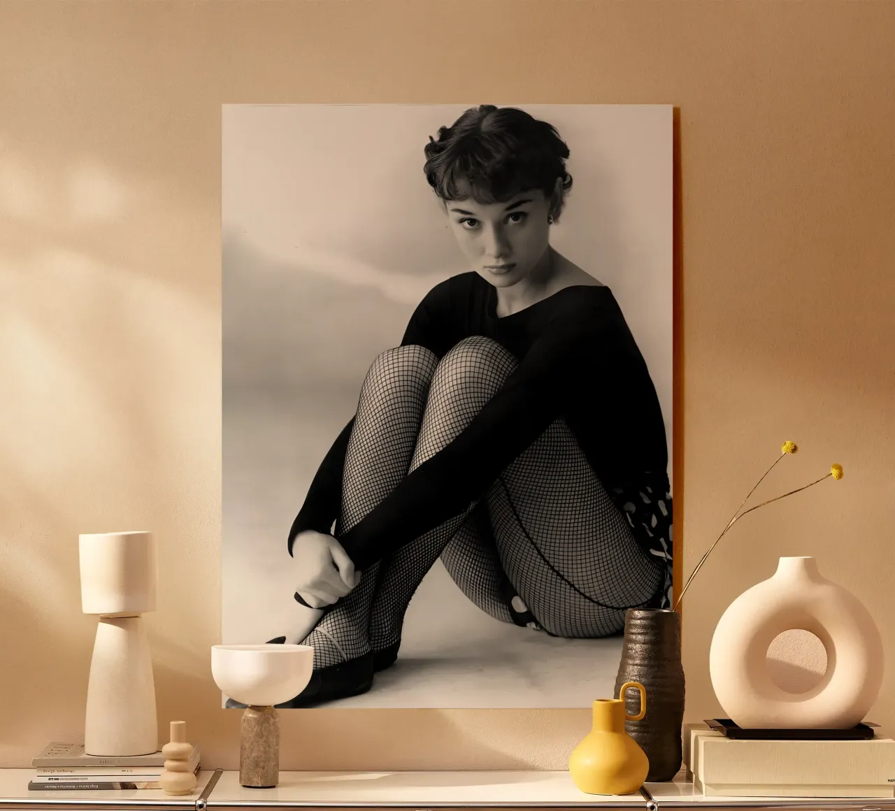 Audrey Hepburn: La ballerina plexiglass da Galery Vintage