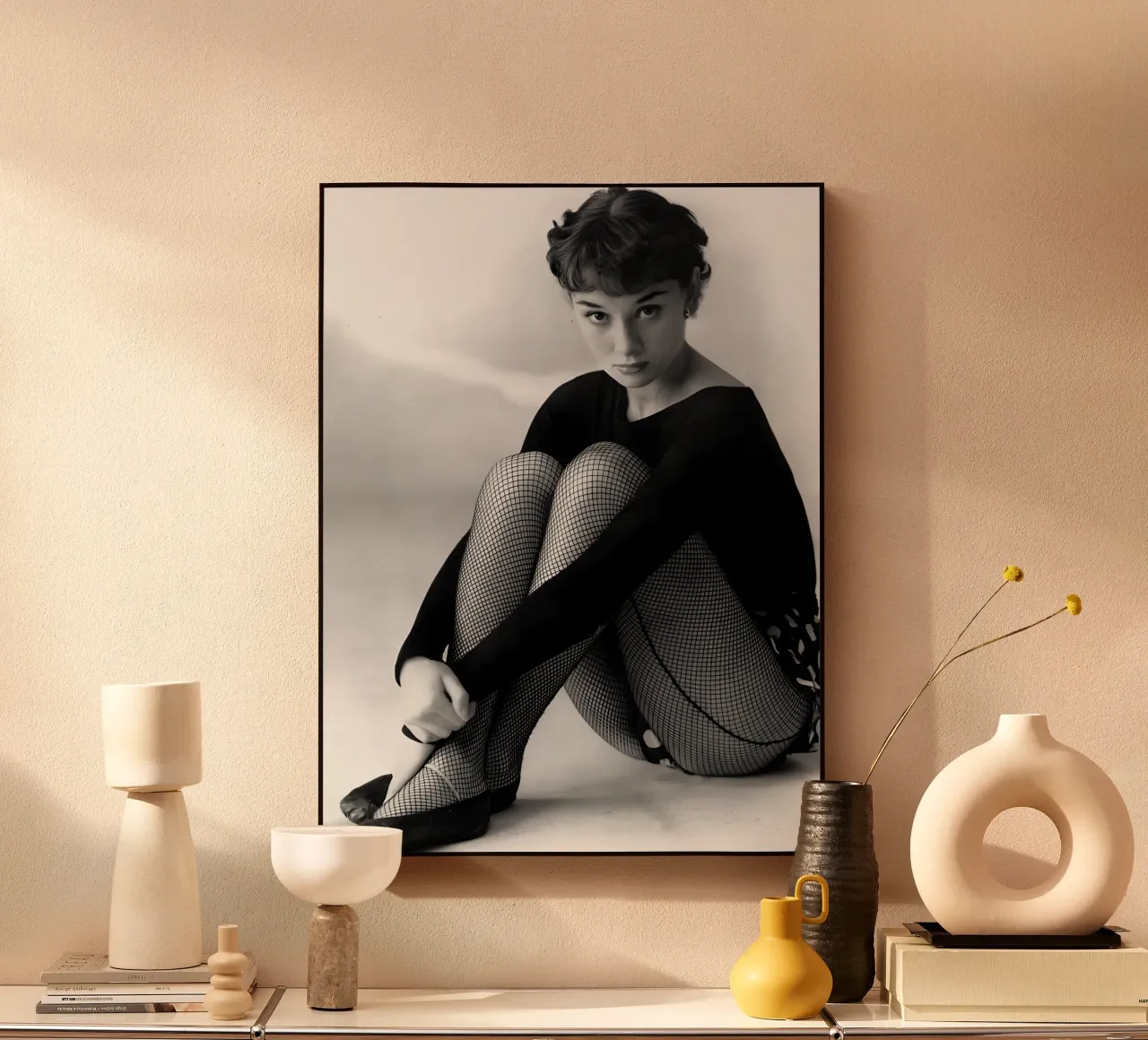 Audrey Hepburn: La ballerina alluminio dibond da Galery Vintage