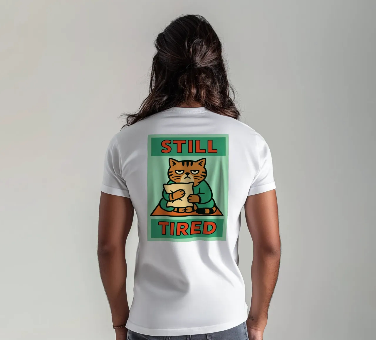 gatto divertente ancora stanco t-shirt da xandrax