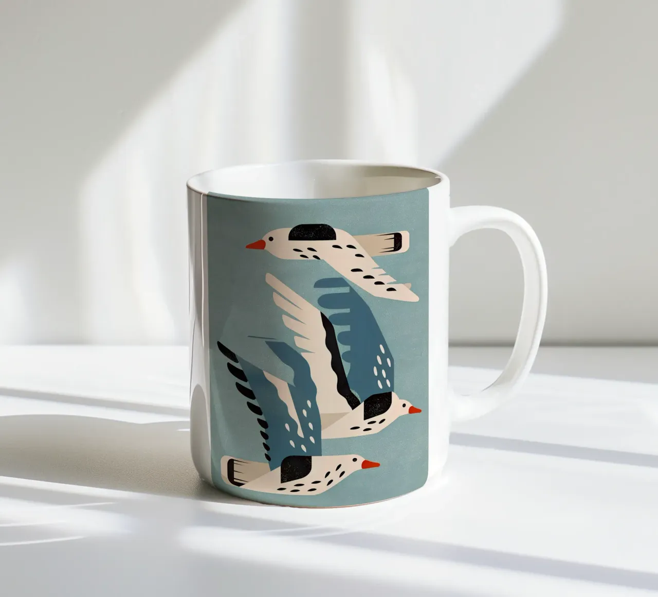 Gabbiani in volo - murale scandinavo tazza in ceramica da Studio Sori