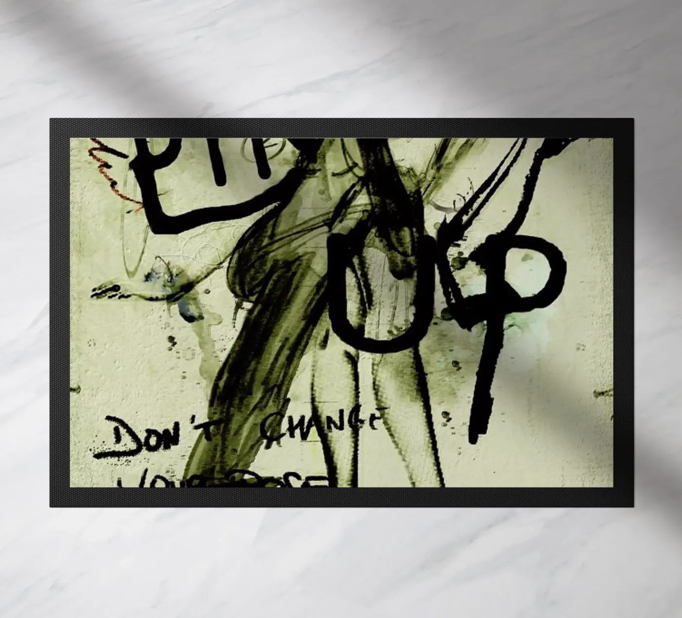 Pin Up Fußmatte von Sandrine Pagnoux