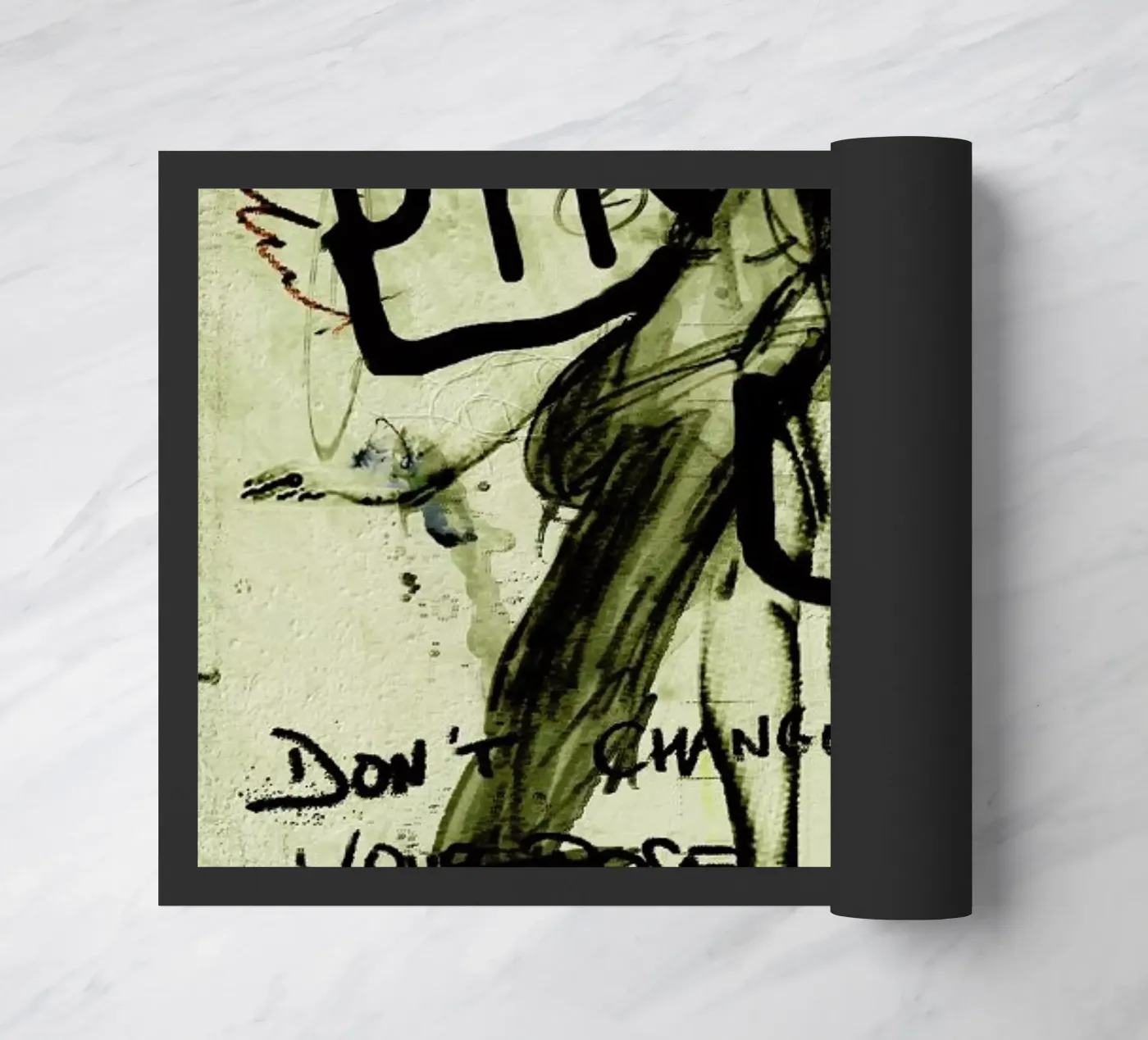 Pin Up Fußmatte von Sandrine Pagnoux