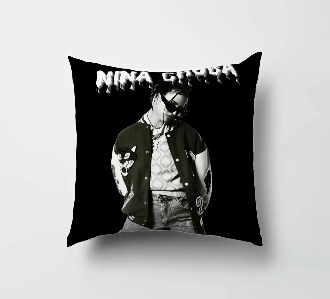 Chuba Cool V1 cuscino da Galery Vintage