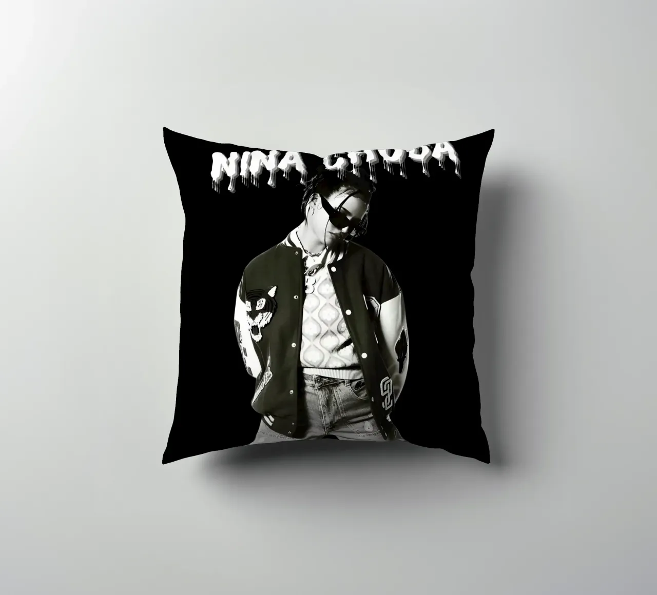Chuba Cool V1 cuscino da Galery Vintage