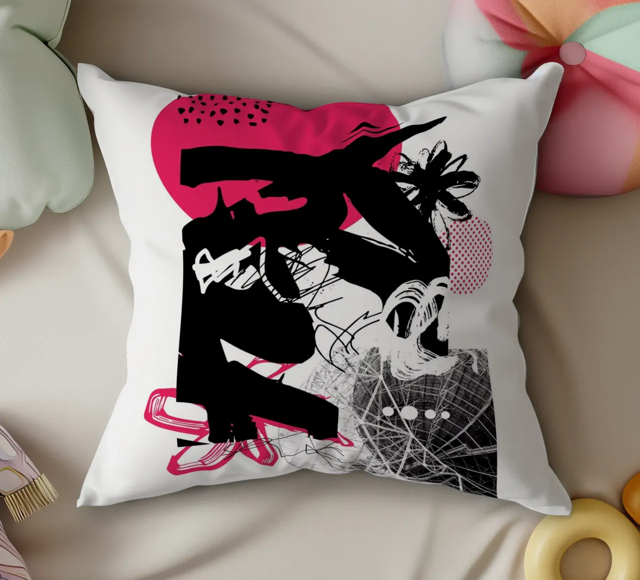 Cosa c'è lassù? cuscino da Kim Hubball Studio