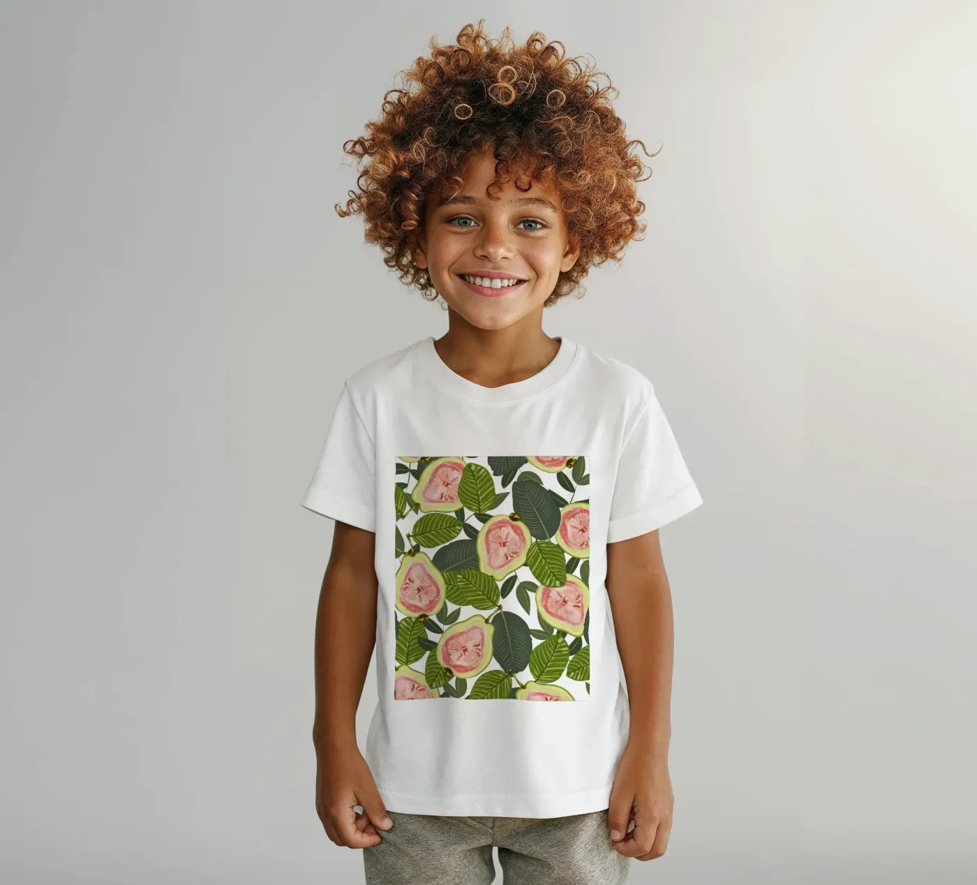 Guave hell Kinder T-Shirt von 83oranges.com