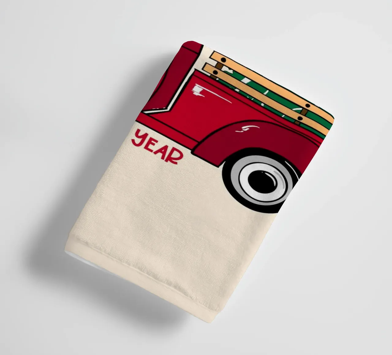 Buon Natale Camion rosso con albero Illustrazione d'epoca asciugamano da bagno da EDMPROJECT