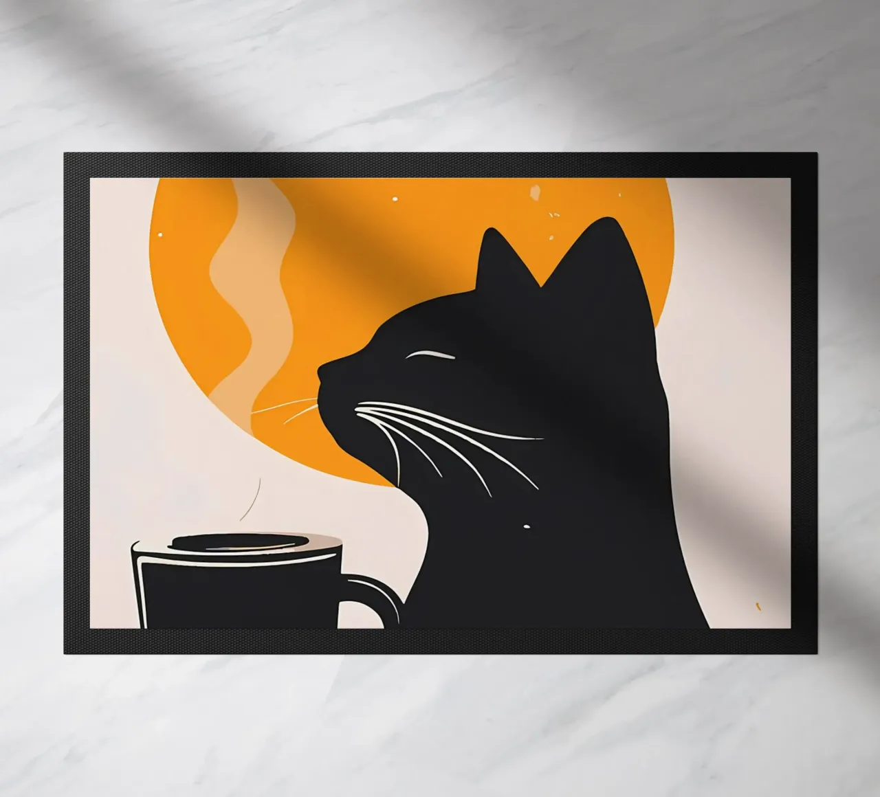 Gatto nero con tazza di caffè zerbino da Locquinn Fuller