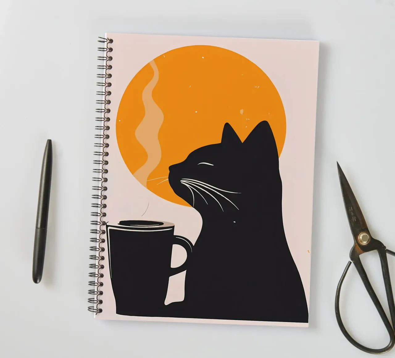 Gatto nero con tazza di caffè diario ad anelli da Locquinn Fuller