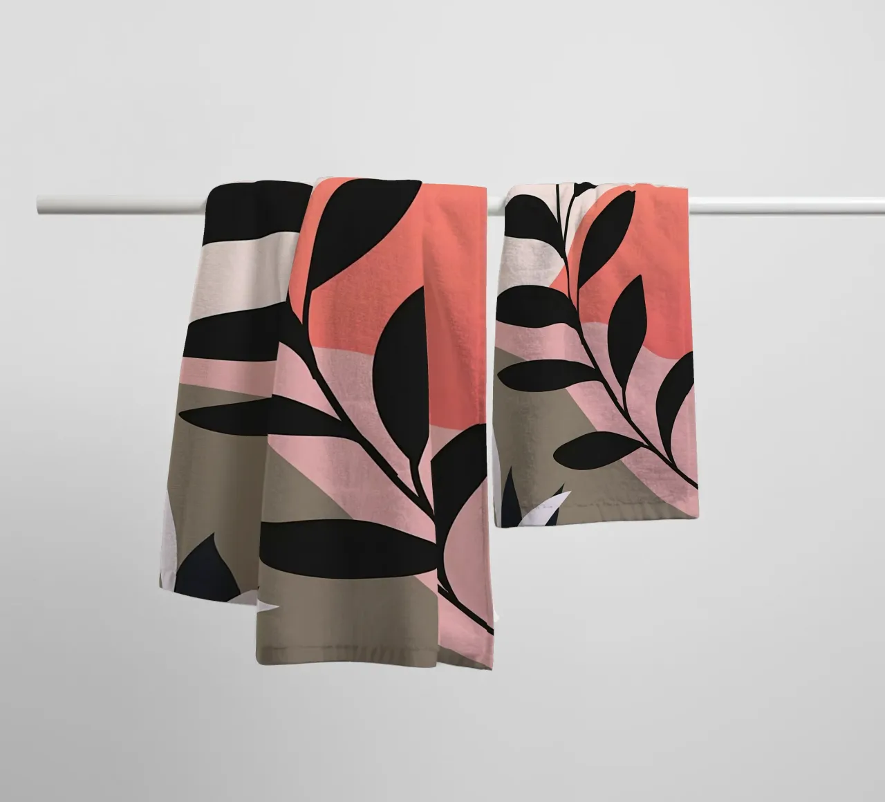 Boho Minimal Floral Kunst Handtuch von Locquinn Fuller