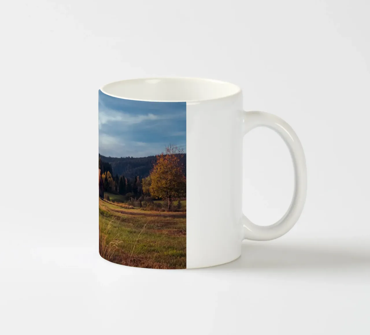 Fienile d'autunno in Svizzera tazza in ceramica da mbgraphx2