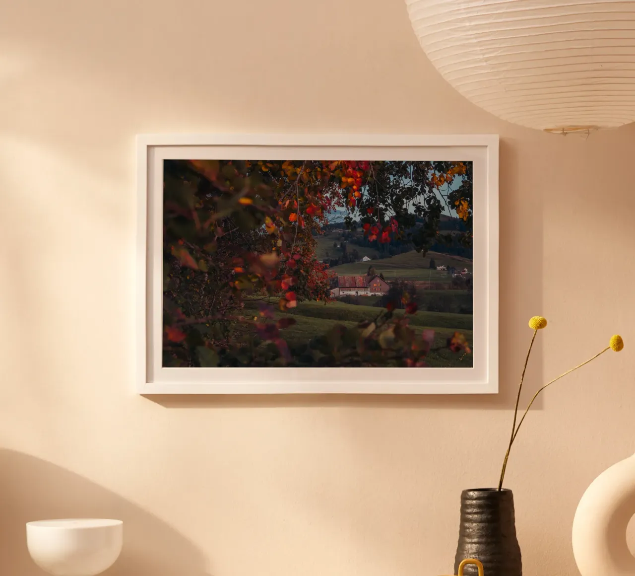 Herbstscheune in der Schweiz Poster von mbgraphx2