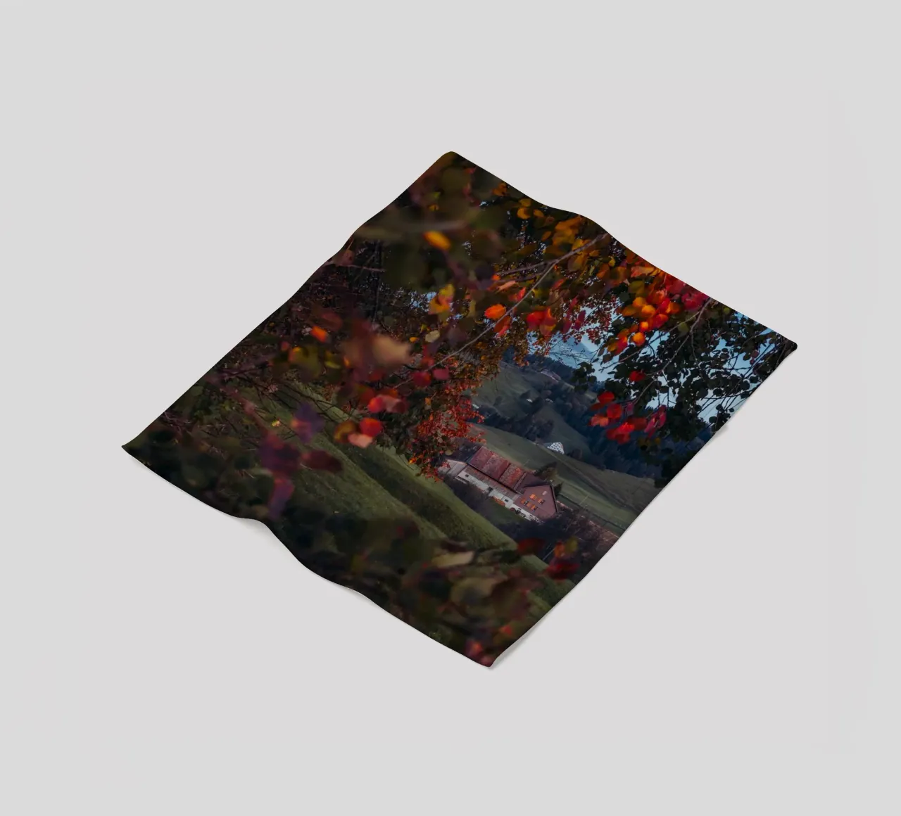 Herbstscheune in der Schweiz Fleecedecke von mbgraphx2