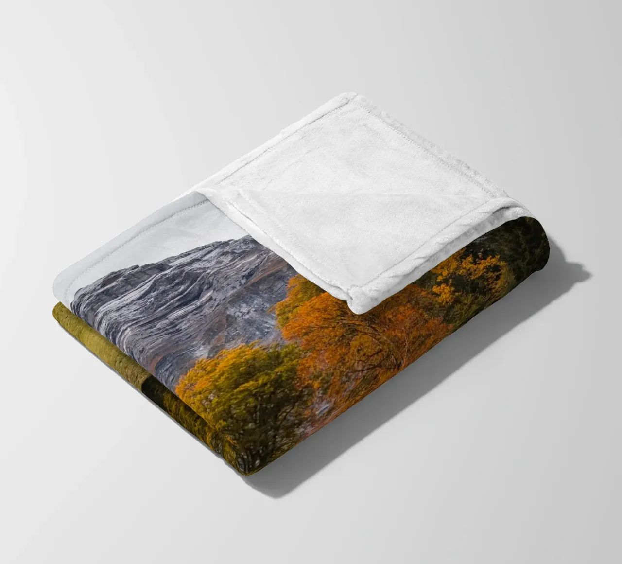 Herbst in den Bergen von Glarus, Schweiz Fleecedecke von mbgraphx2