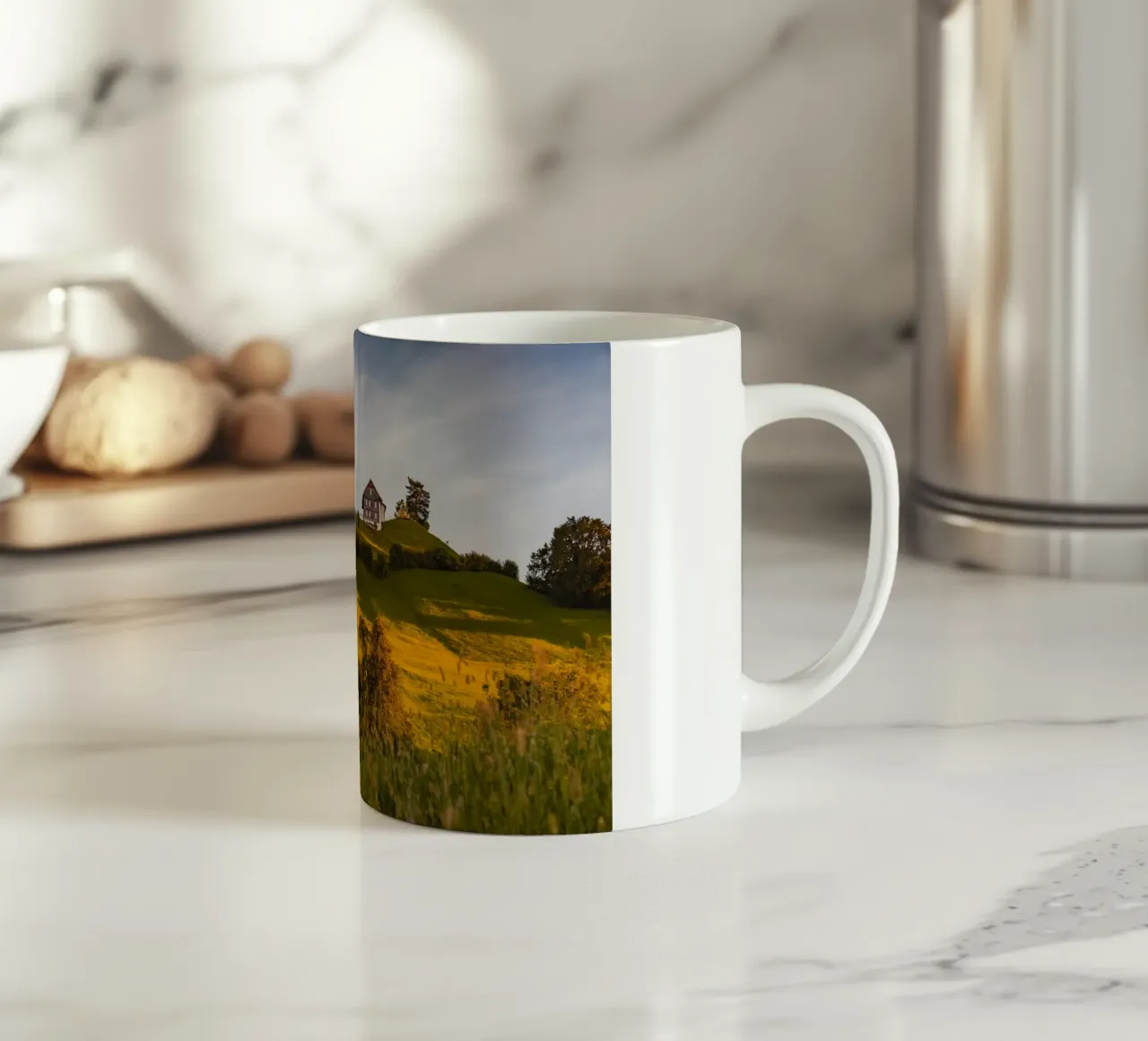 Sereno tramonto della cappella in Svizzera tazza in ceramica da mbgraphx2