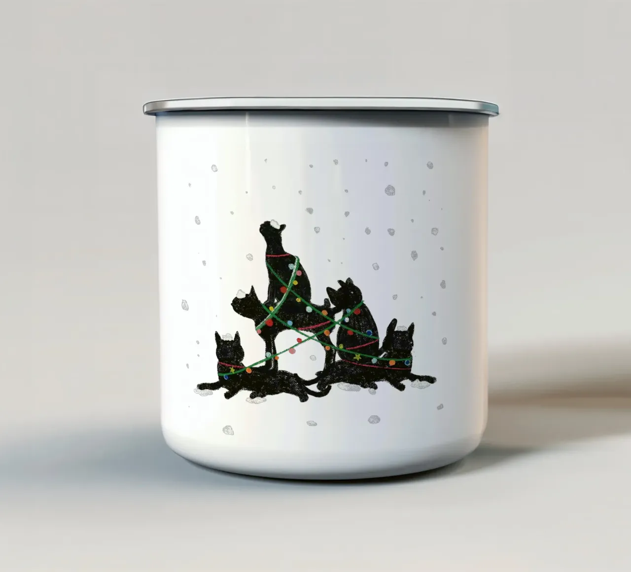 Gatto nero con lampadine di Natale tazza in smalto da GalerieGG