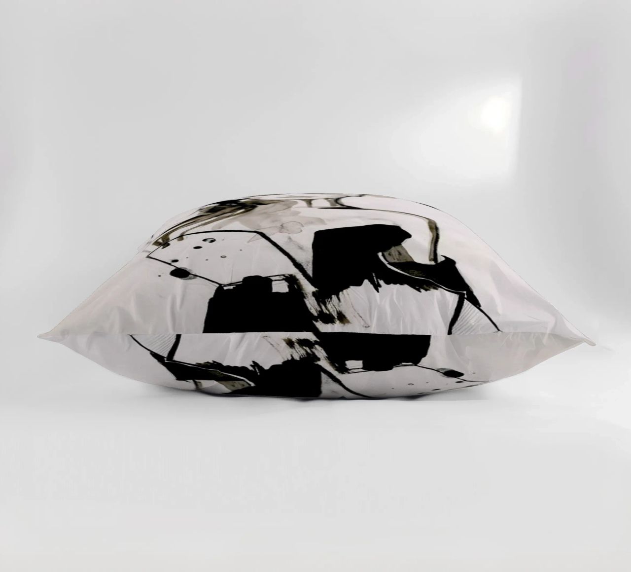 B&W Corset cuscino da Olesja Hännikäinen