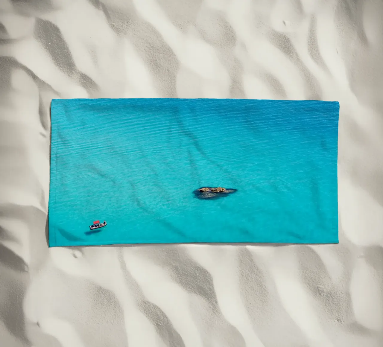 Sailing on the Mediterranean Sea telo mare da photolovers