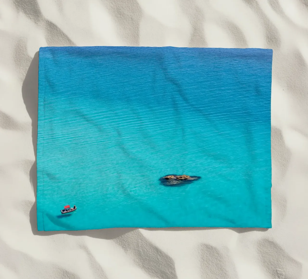 Sailing on the Mediterranean Sea telo mare da photolovers