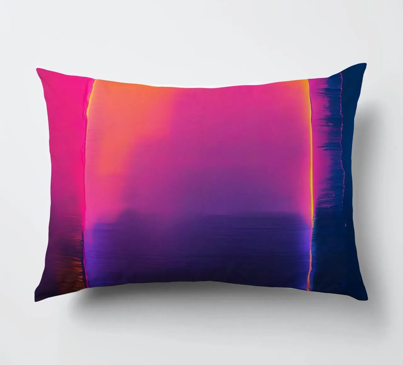 Astratto digitale glitch con tonalità rosa, arancione e viola cuscino da DesignDoodle