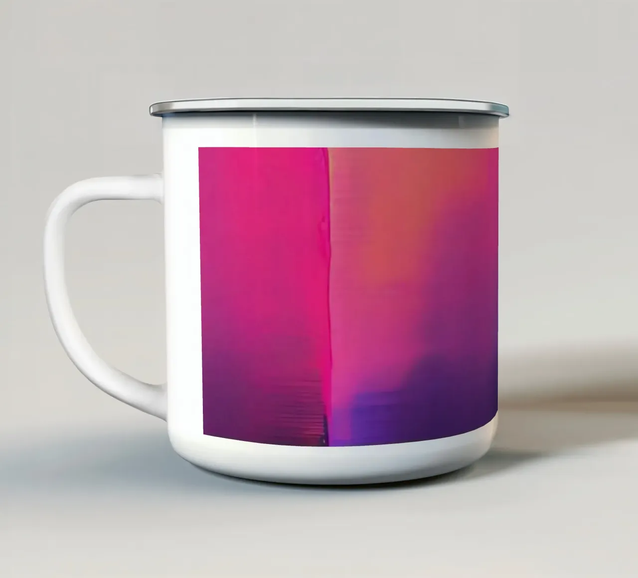 Astratto digitale glitch con tonalità rosa, arancione e viola tazza in smalto da DesignDoodle