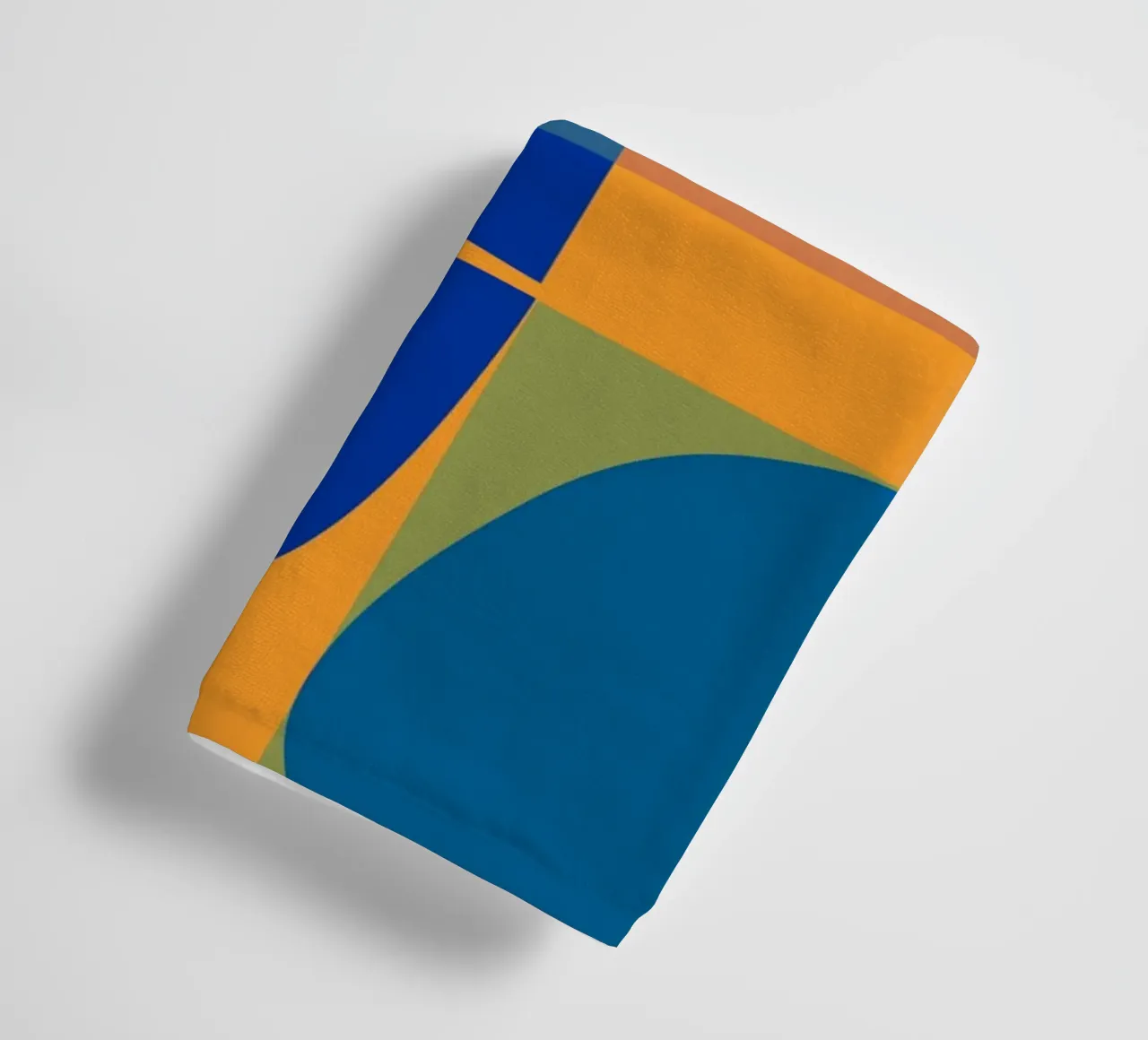 Abstract composition in yellow and indigo Handtuch von MirimoART