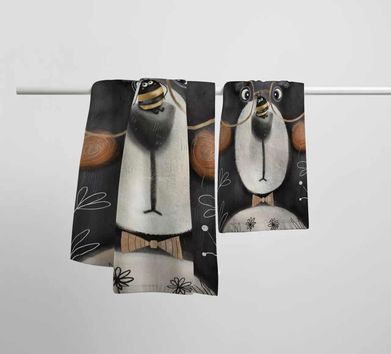 Nelli Suneli - L'ape e l'orso impertinente asciugamano da bagno da The Artcircle