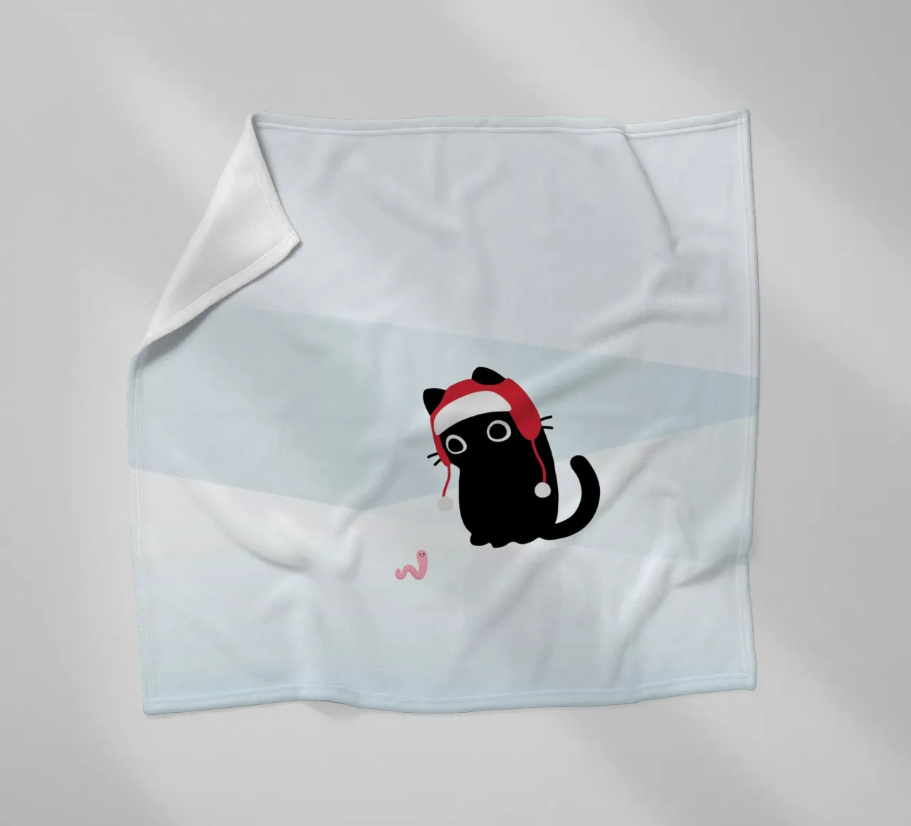 Gatto e verme #2 coperta in pile da Hightown Design