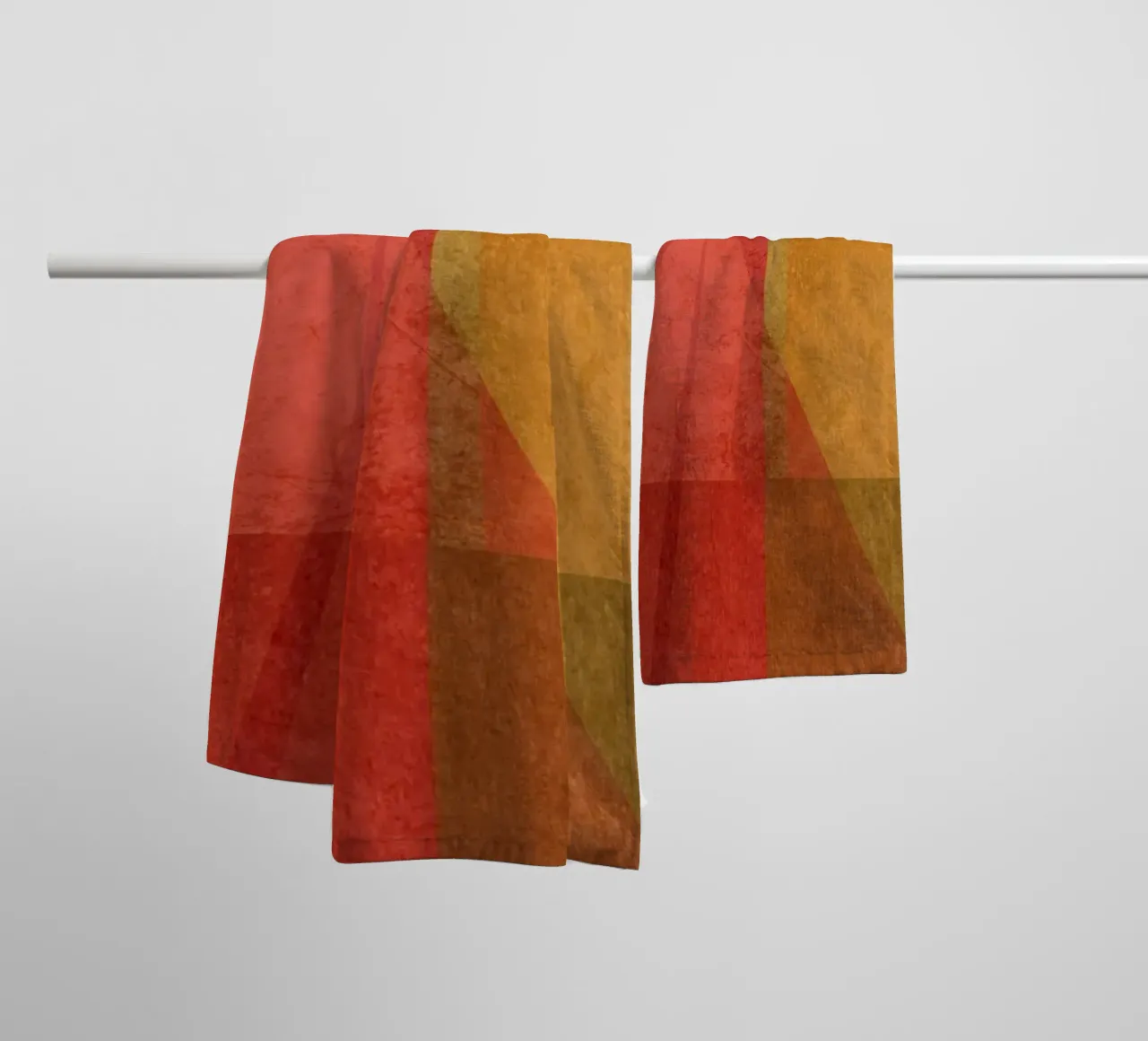 Abstract composition in red and yellow serviette de bain de MirimoART