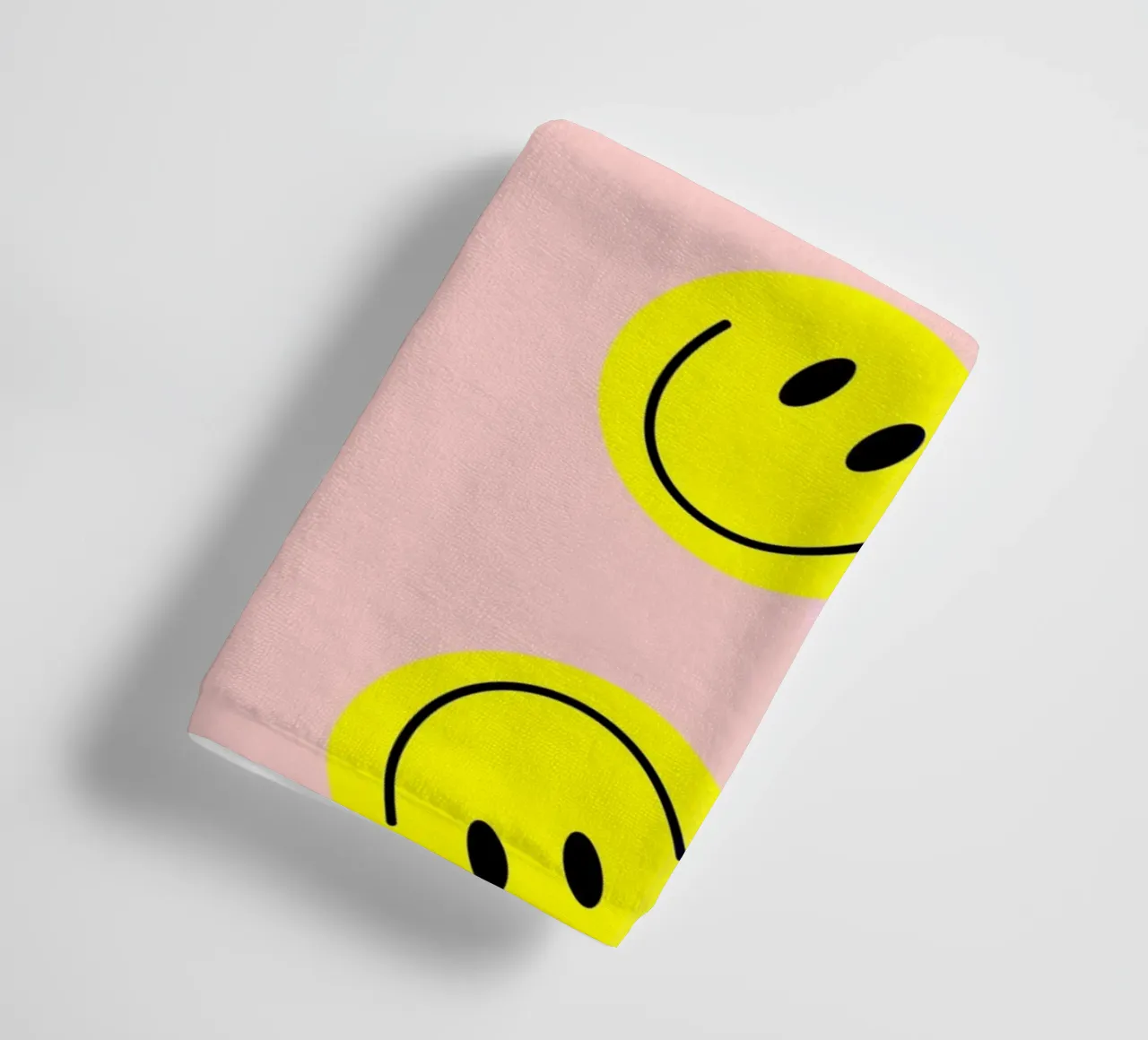 smiley flying serviette de bain de Hej Ibiza by Ute Arnold