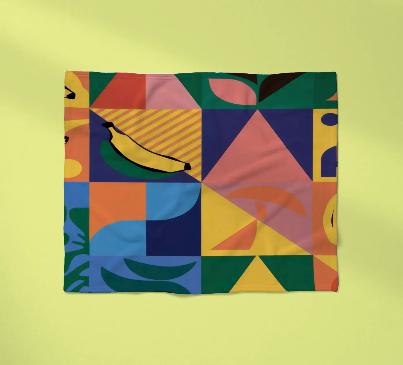 Tropical Geometric Patchwork Fleecedecke von Sun Riser