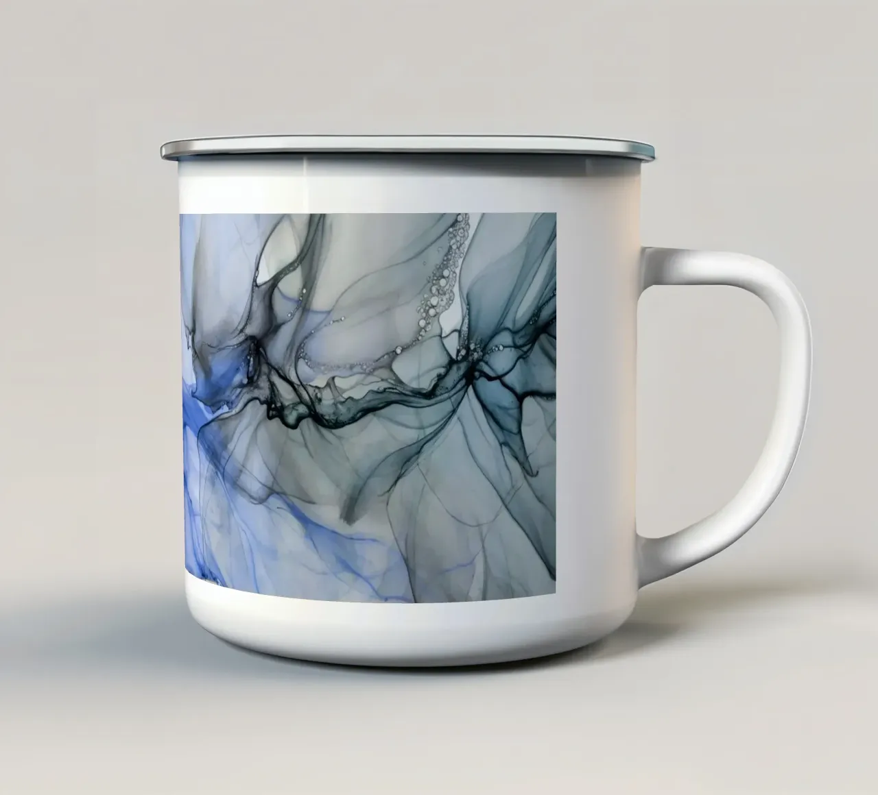 Inchiostro galleggiante Slow Motion blu e grigio tazza in smalto da Andrea Haase Contemporary Timeless
