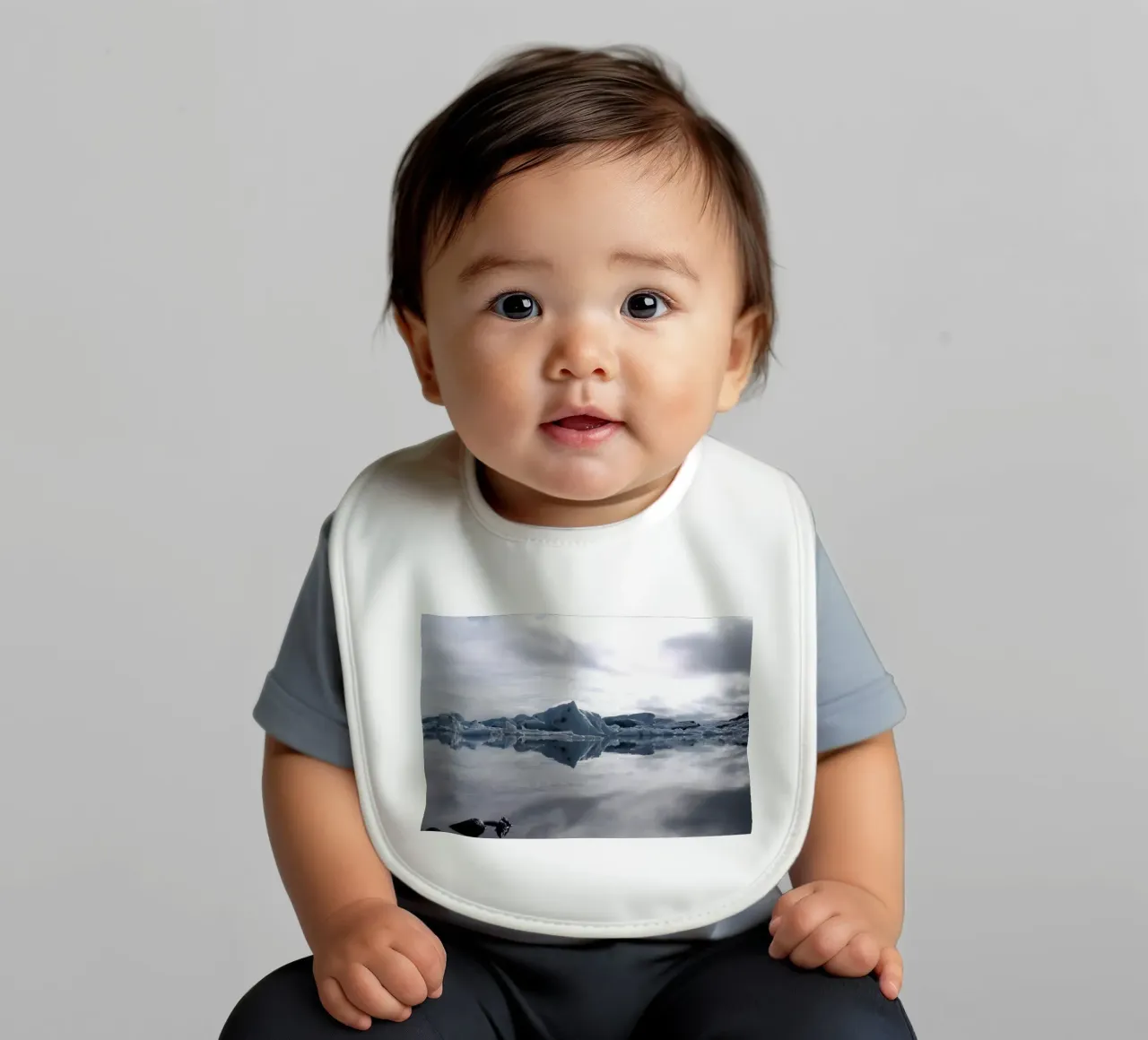 Jökulsárlón Glacier Lagoon baby bib by Fjöllart