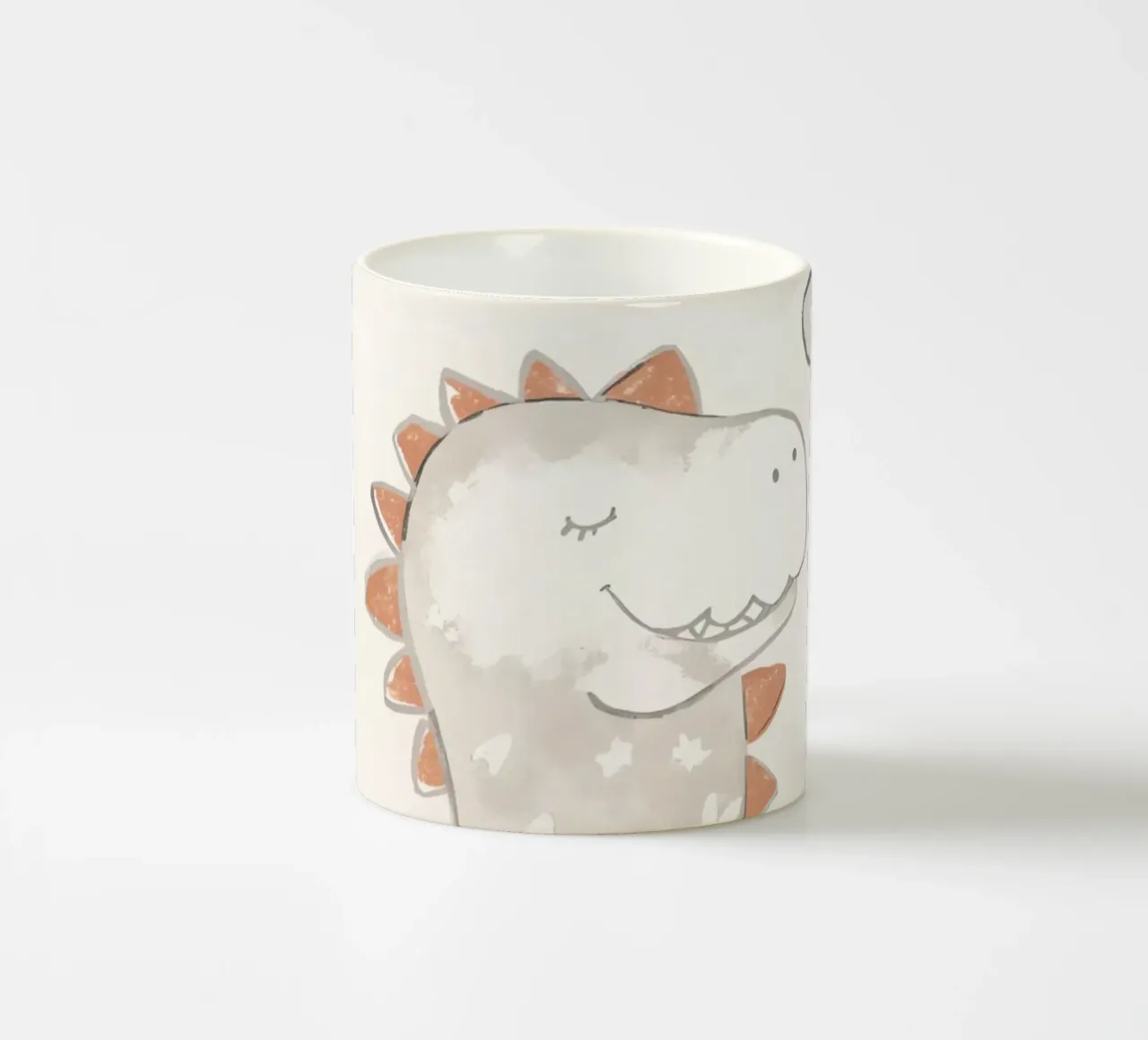 Illustrazione di un simpatico dinosauro felice con nuvole e stelle tazza in ceramica da DesignDoodle
