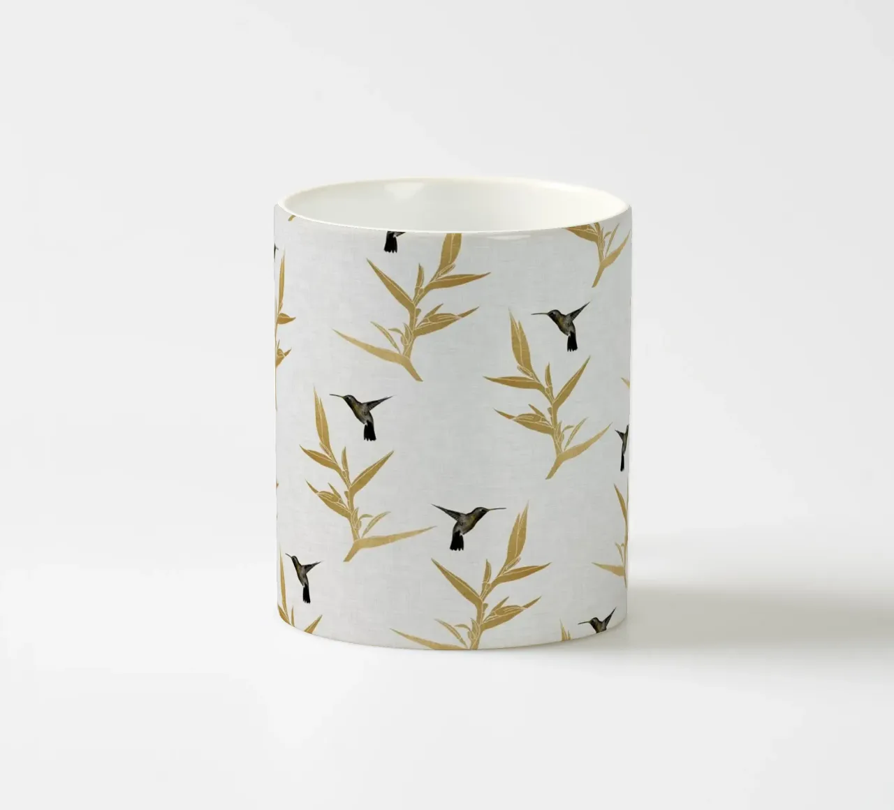 Colibrì e fiori II tazza in ceramica da Orara Studio