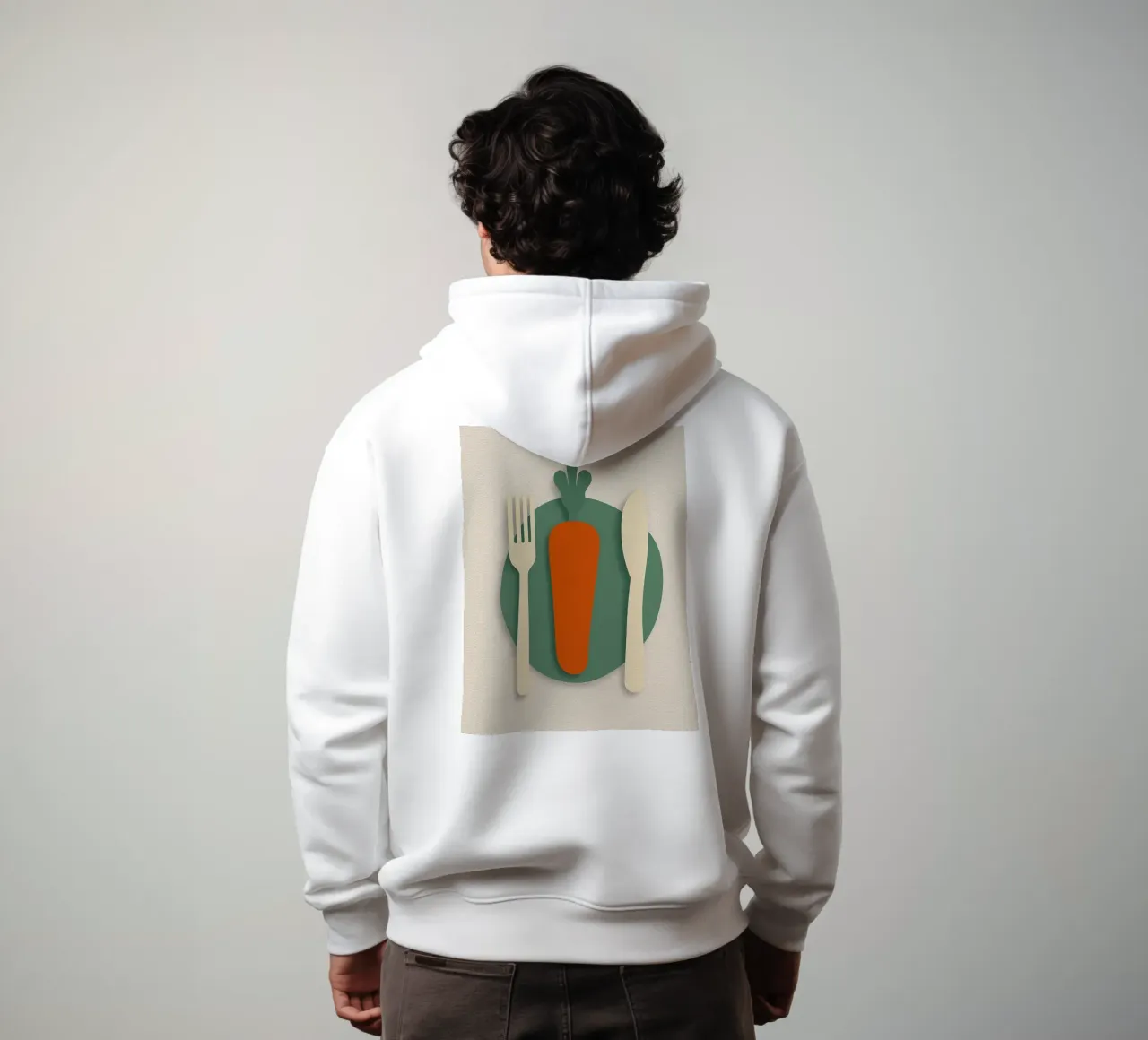 carota sul piatto cucchiaio e coltello felpa con cappuccio da SADELA