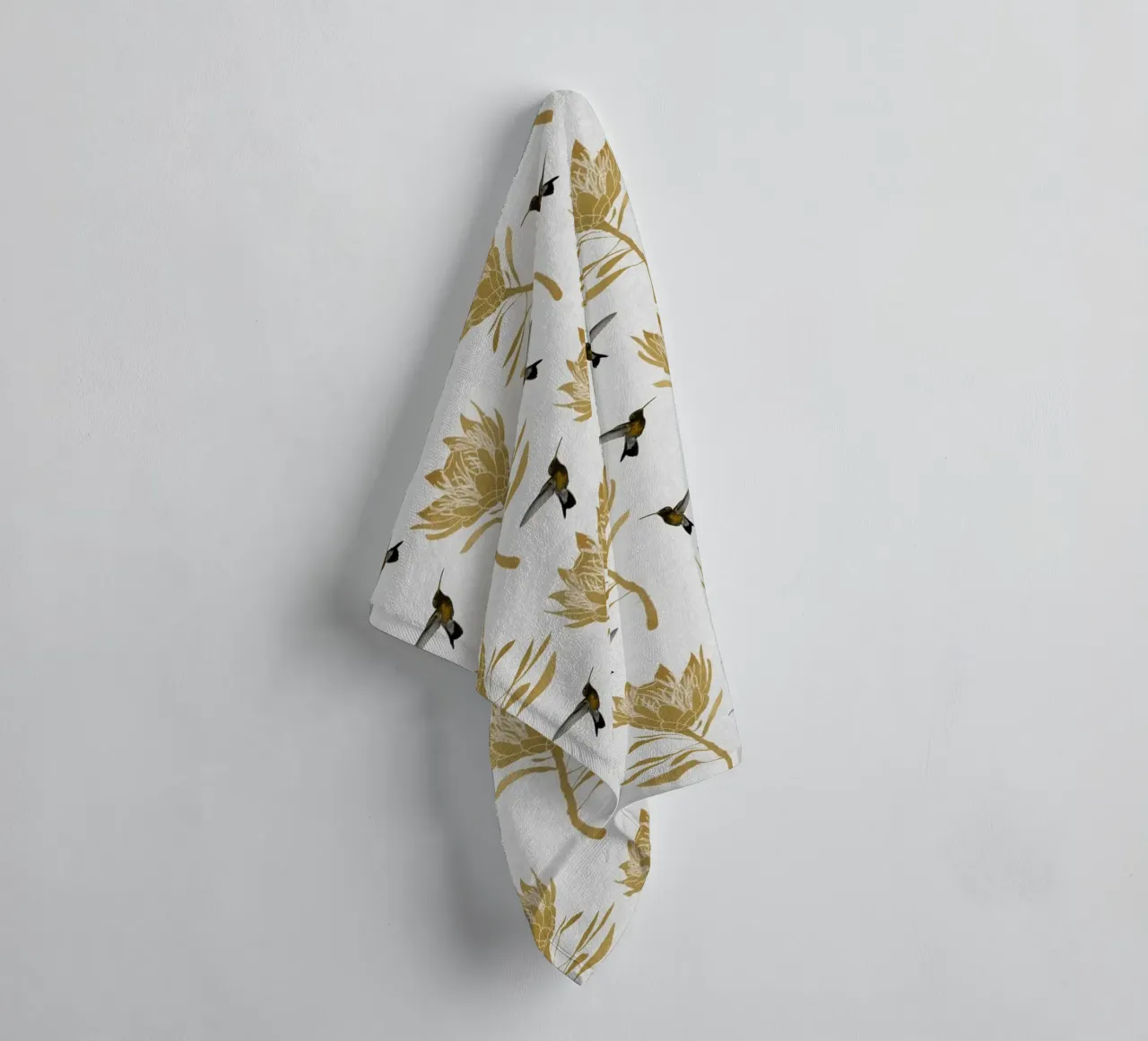 Colibrì e fiori I asciugamano da bagno da Orara Studio