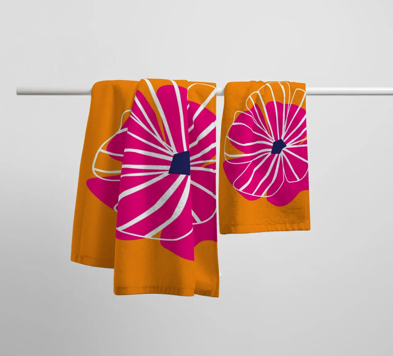 Potenza dei fiori d'autunno asciugamano da bagno da Schuhmann Design