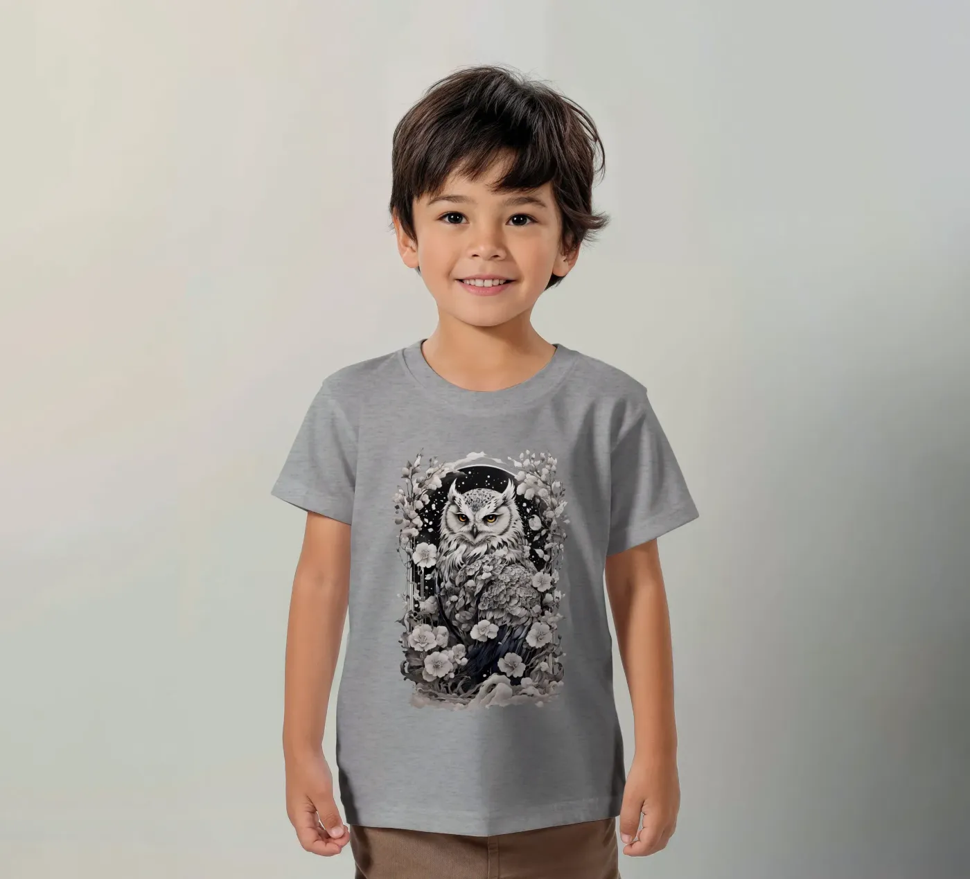 Snow Owl Kinder T-Shirt von Eva Nev