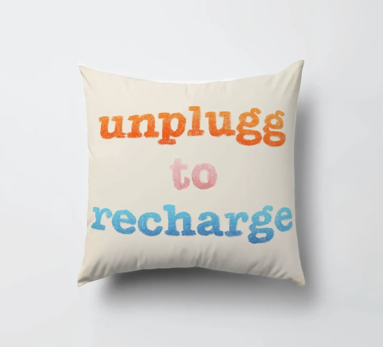 Unplugg to Recharge cuscino da nicigabrieldesigns