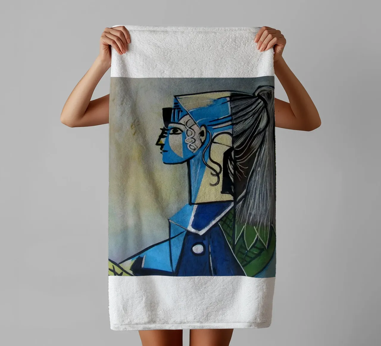 donna in abito blu asciugamano da bagno da eternal nino