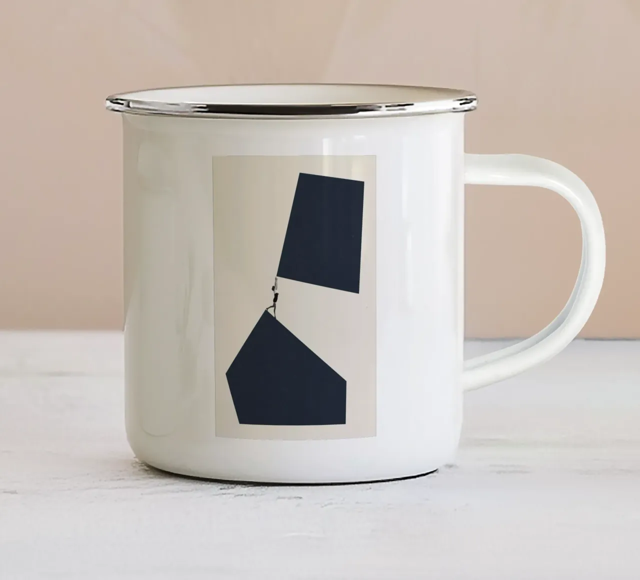 Höher hinaus Emaille Tasse von Maarten Léon