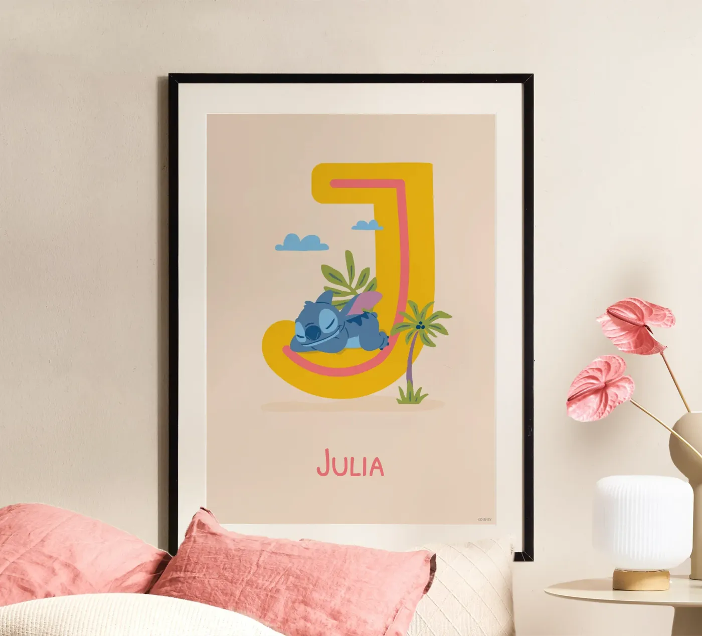 Punto - Lettera J con nome poster con telaio in alluminio da Stitch